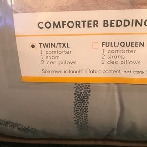 Twin Comforter Set